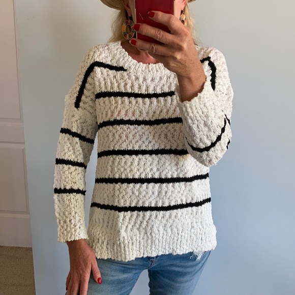 White & Black Stripe Popcorn Texture Sweater - Picture 7 of 7
